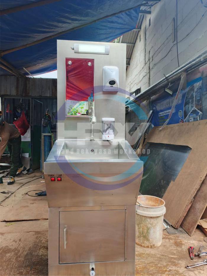 Scrub Station 1 Person Automatic - Image 3